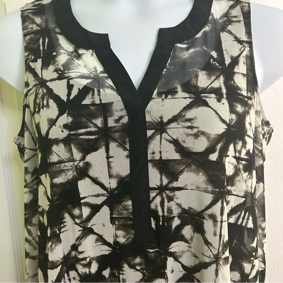 NWOT Alfani Women’s Black and White Abstract Sleeveless Blouse Top Boho Sz 0X - Picture 12 of 12
